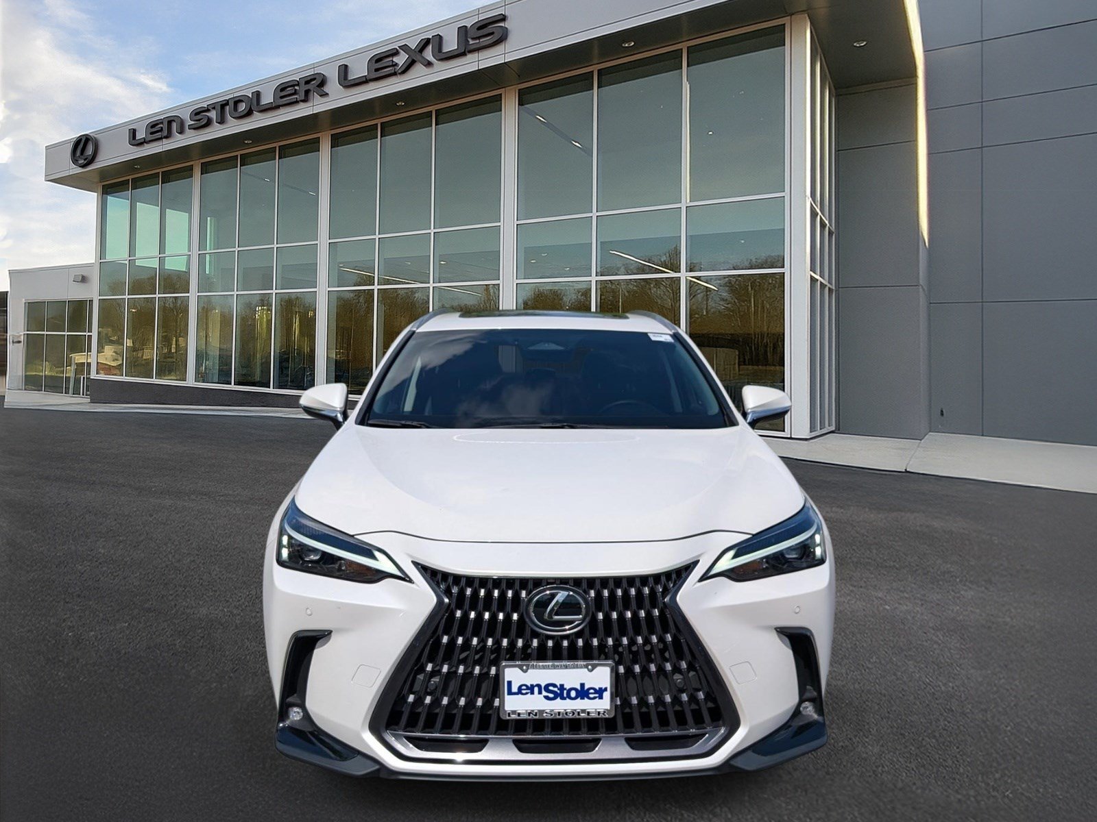 Certified 2025 Lexus NX 350 AWD w/ Accessory Package (2T) image 8