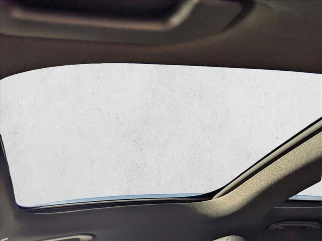 Used 2025 Mercedes-Benz GLB 250 image 15