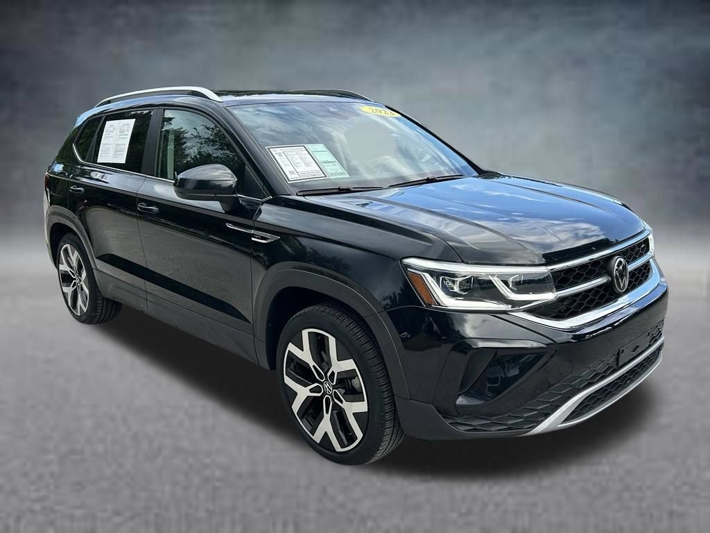 Certified 2023 Volkswagen Taos SEL AWD/4WD image 3
