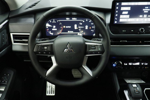 New 2026 Mitsubishi Outlander SEL FWD image 20