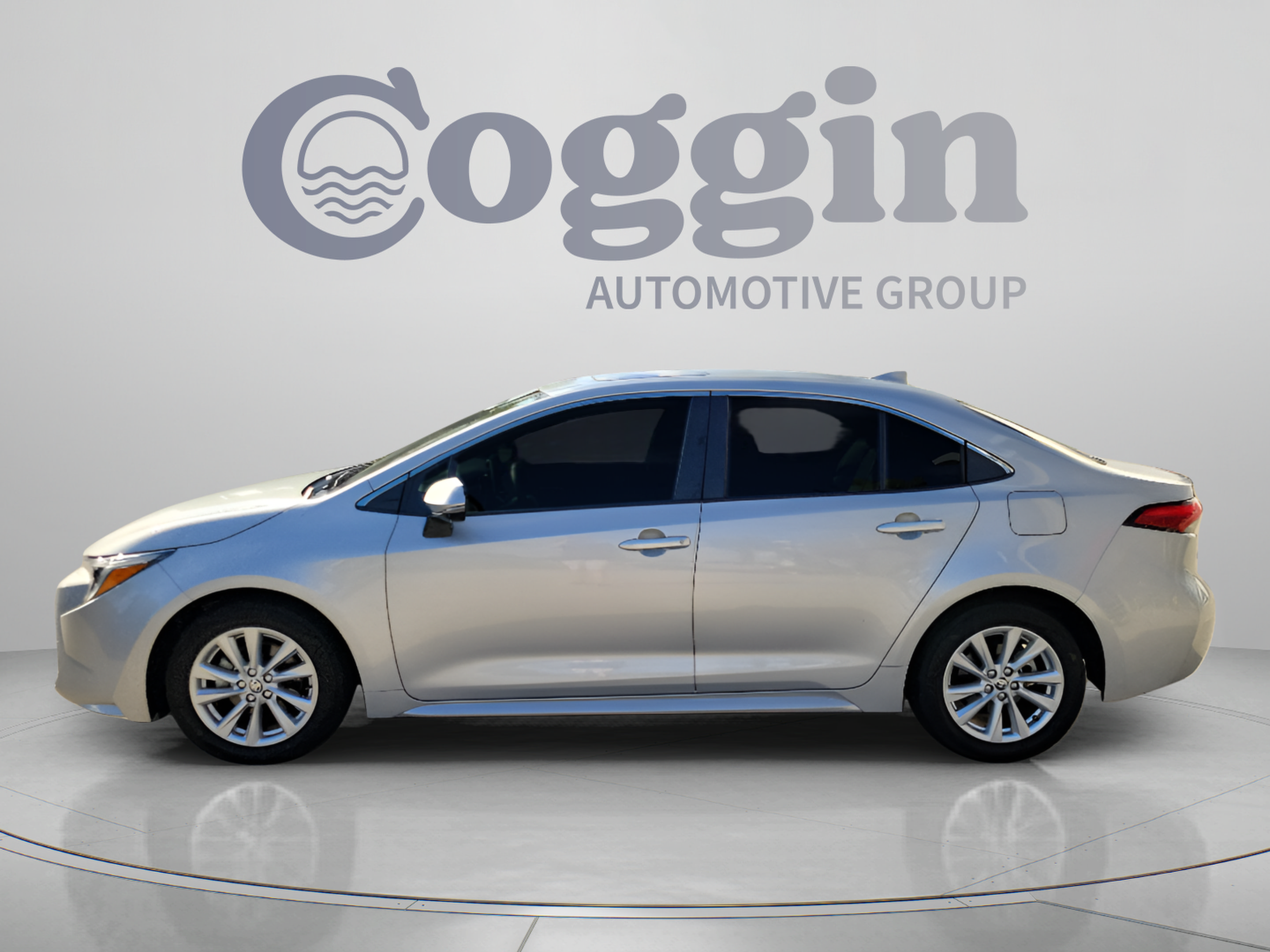 Certified 2023 Toyota Corolla XLE FWD image 2