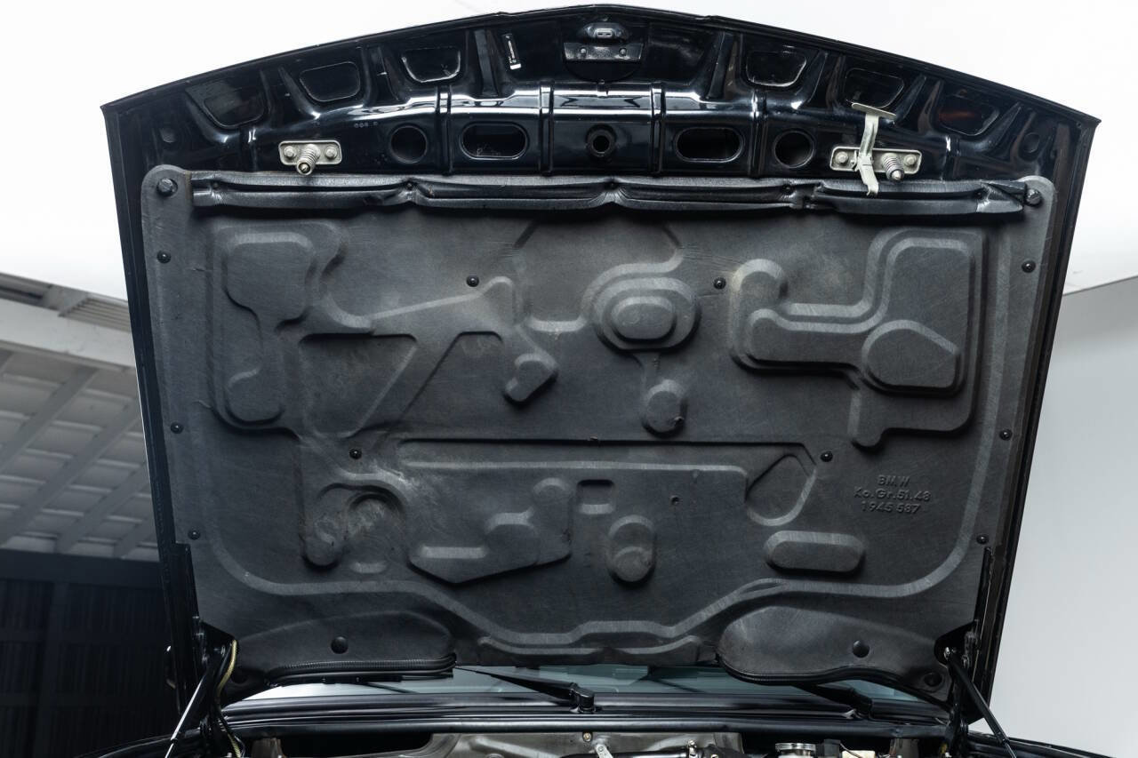 Used 1988 BMW M5 image 74