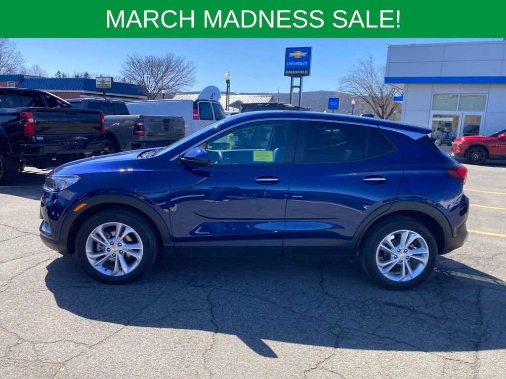 Used 2023 Buick Encore GX Preferred w/ Cold Weather Comfort Package image 4