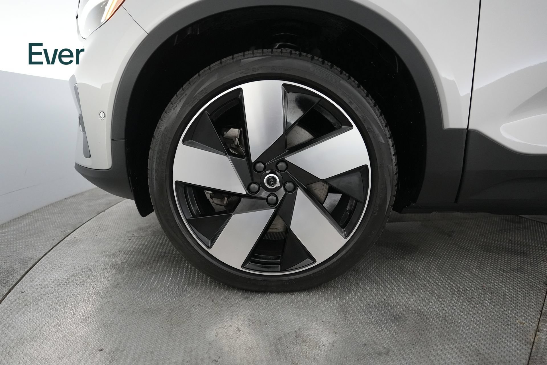 Used 2023 Volvo C40 P8 Recharge Ultimate AWD/4WD image 19