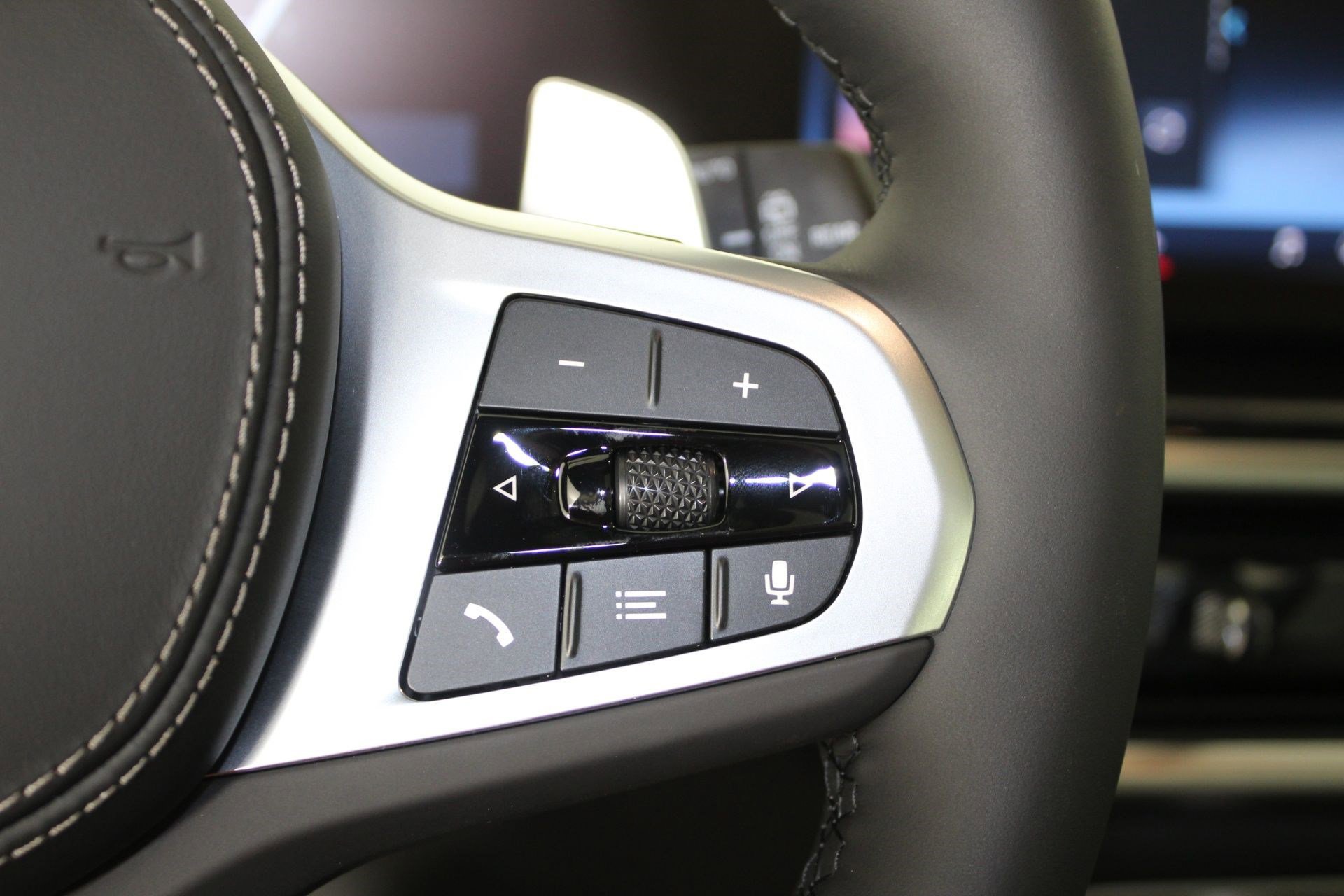 New 2026 BMW X5 sDrive40i RWD image 29