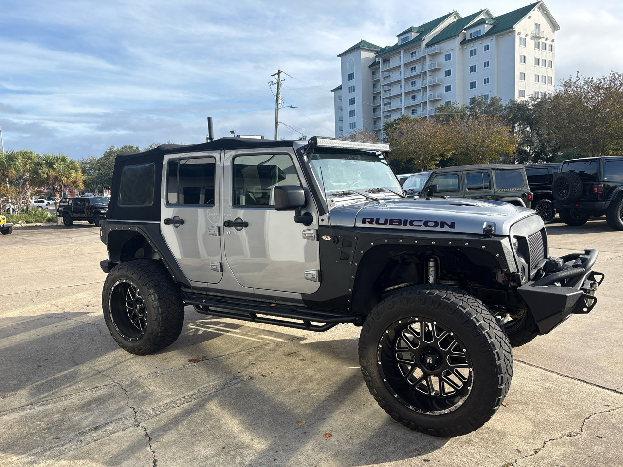 Used 2016 Jeep Wrangler Unlimited Rubicon image 4