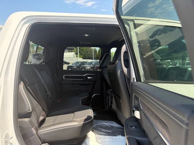 New 2026 RAM 2500 Laramie w/ Towing Technology Group AWD/4WD image 32