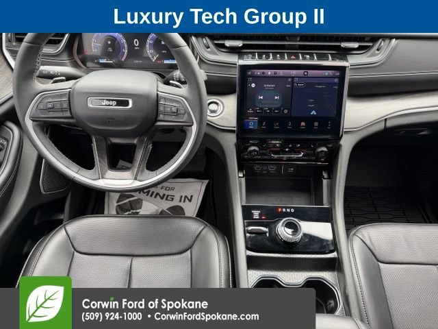 Used 2024 Jeep Grand Cherokee L Limited w/ Luxury Tech Group II AWD/4WD image 3