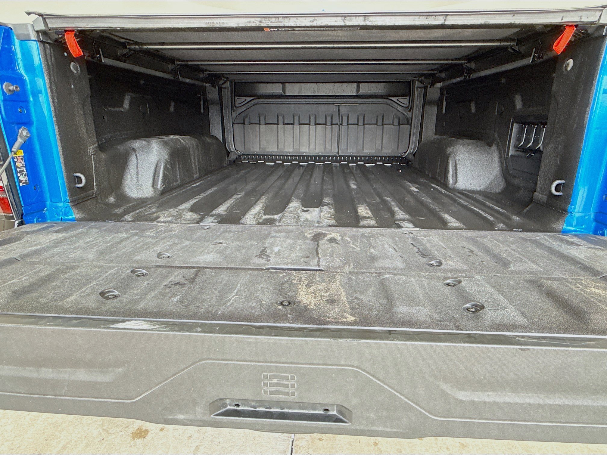 Used 2025 Chevrolet Silverado EV RST AWD/4WD image 28