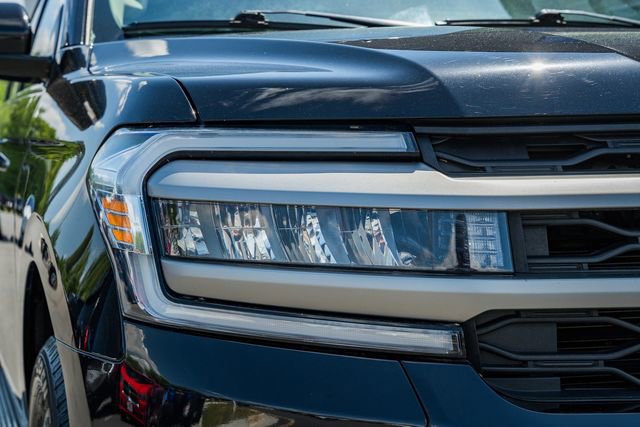 Used 2023 Ford Expedition XLT AWD/4WD image 18