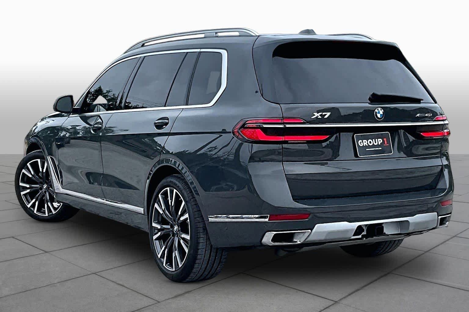 Used 2026 BMW X7 xDrive40i AWD/4WD image 11