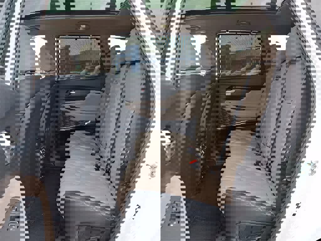 Used 2021 Hyundai Santa Fe Limited image 10