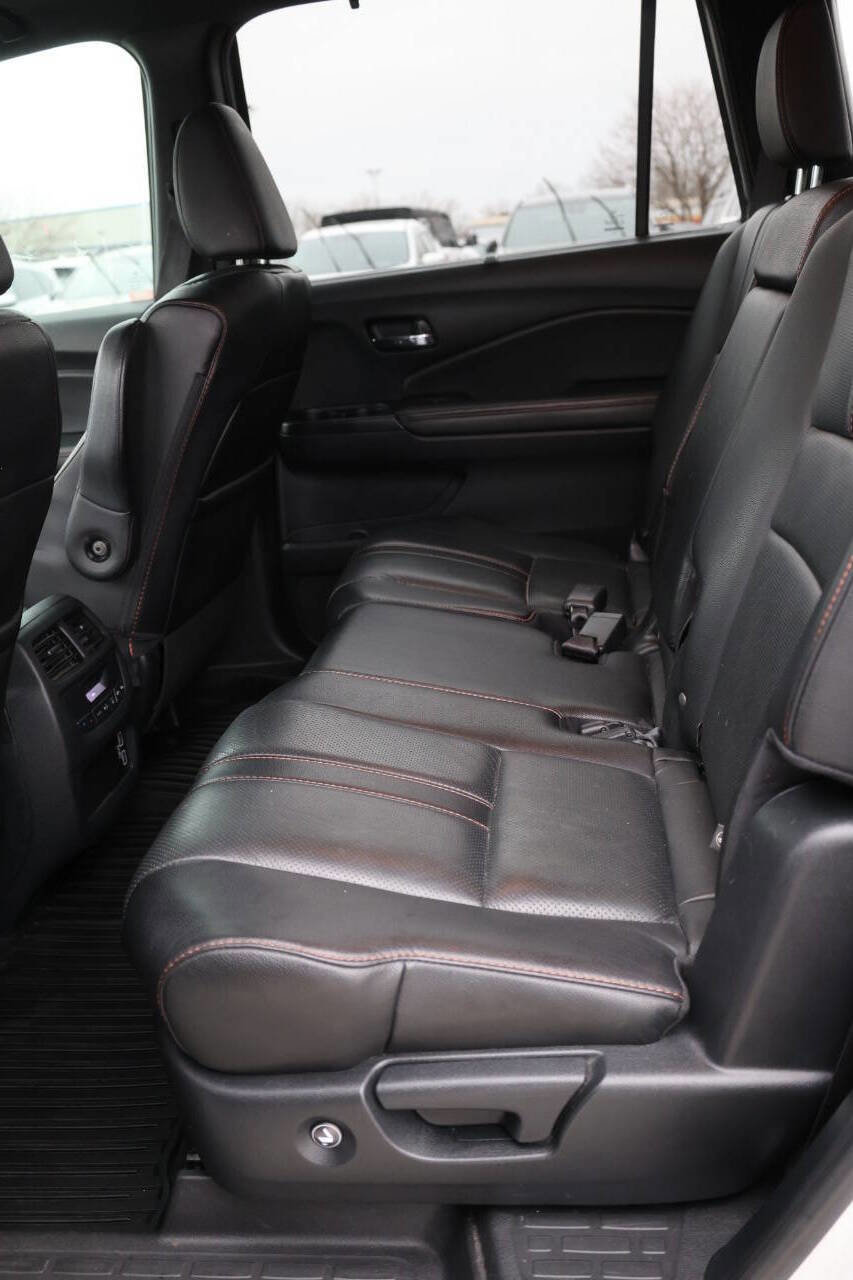 Used 2022 Honda Pilot TrailSport image 17