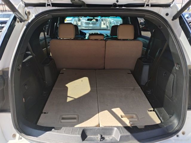 Used 2016 Ford Explorer XLT w/ Equipment Group 202A image 10