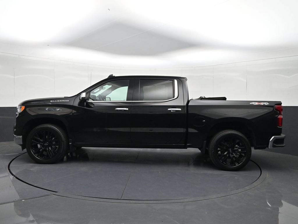 Certified 2022 Chevrolet Silverado 1500 LTZ w/ LTZ Premium Package AWD/4WD image 2