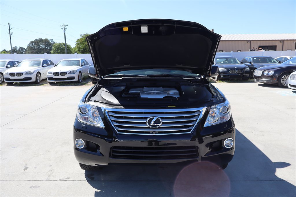 Used 2009 Lexus LX 570 4WD image 37