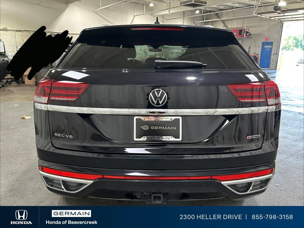 Used 2022 Volkswagen Atlas Cross Sport SEL R-Line AWD/4WD image 7