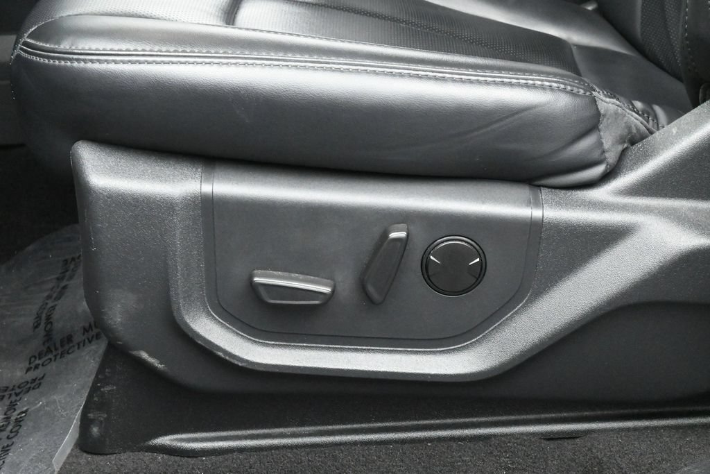 Used 2024 Ford Expedition Max XLT RWD image 12