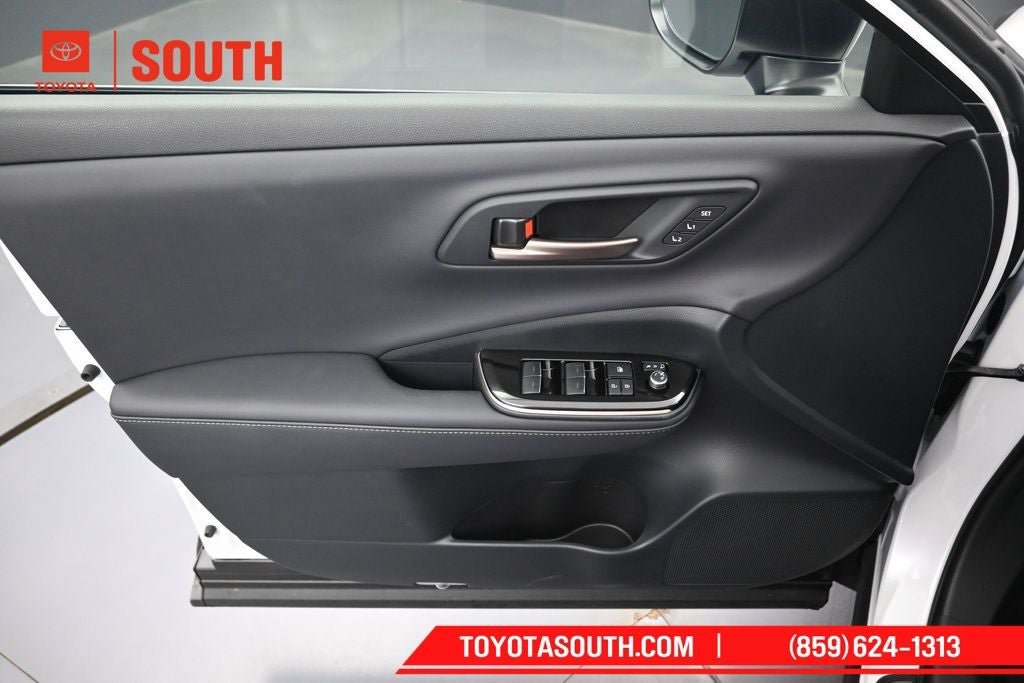 New 2026 Toyota Crown Platinum AWD/4WD image 28