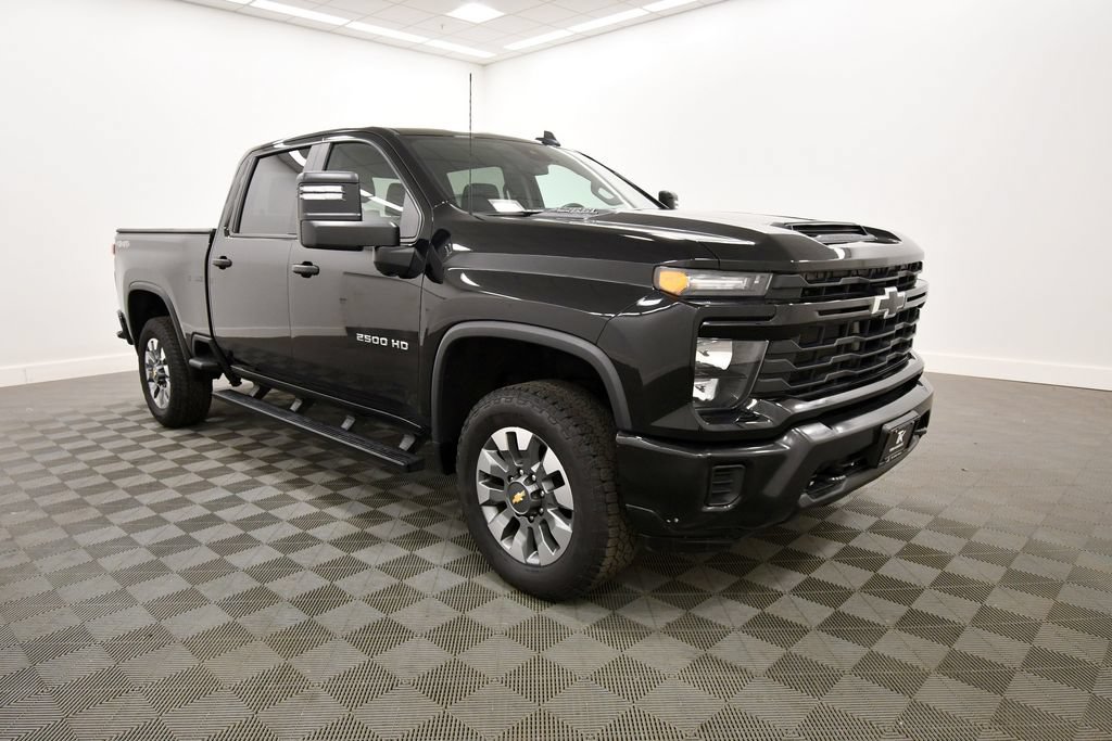 Used 2025 Chevrolet Silverado 2500 Custom w/ Snow Plow Prep/Camper Package AWD/4WD image 10