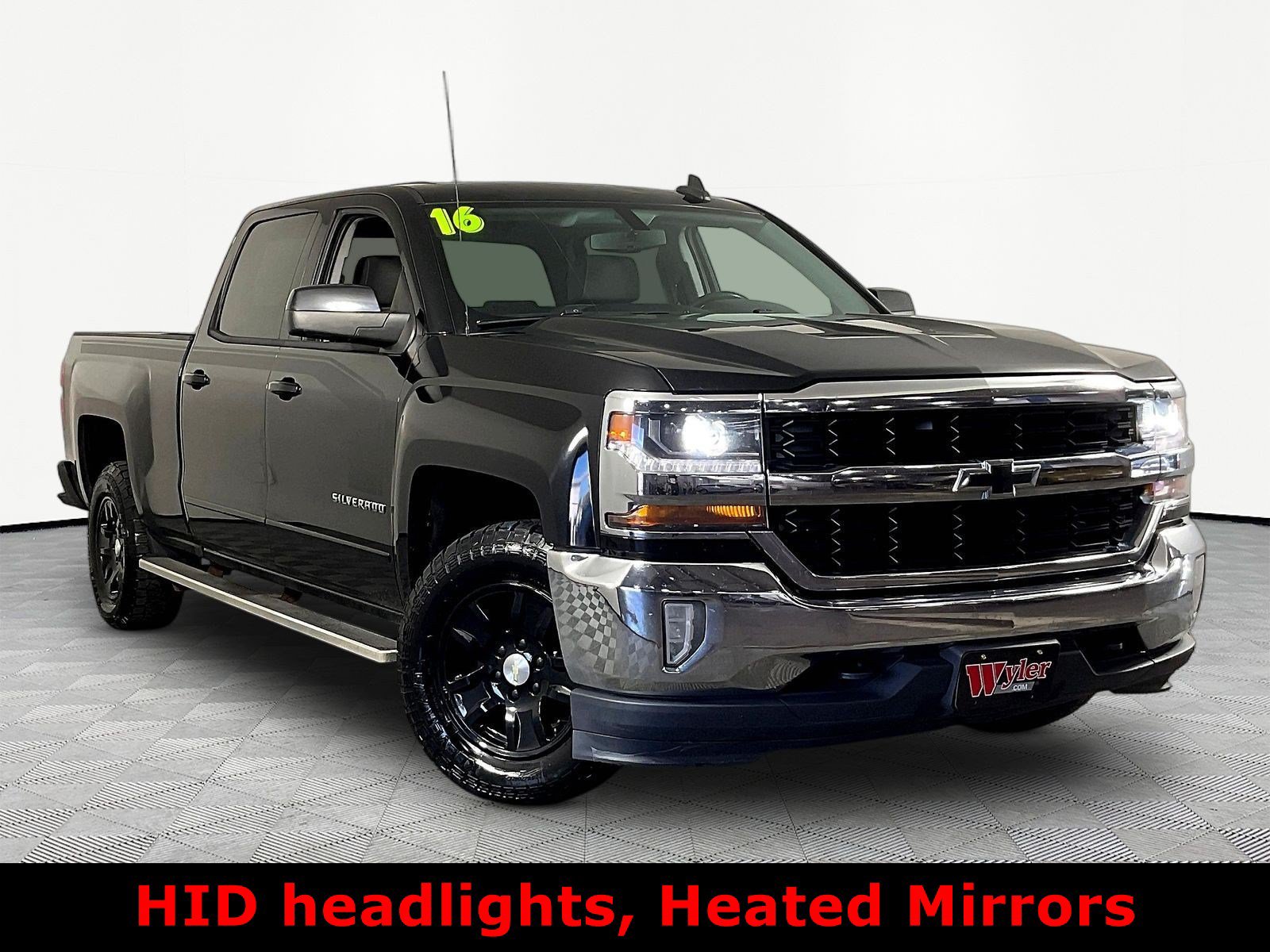 Used 2016 Chevrolet Silverado 1500 LT w/ LT Fleet Convenience Package AWD/4WD image 3