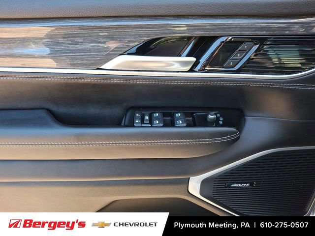 Used 2022 Jeep Wagoneer Series III AWD/4WD image 15
