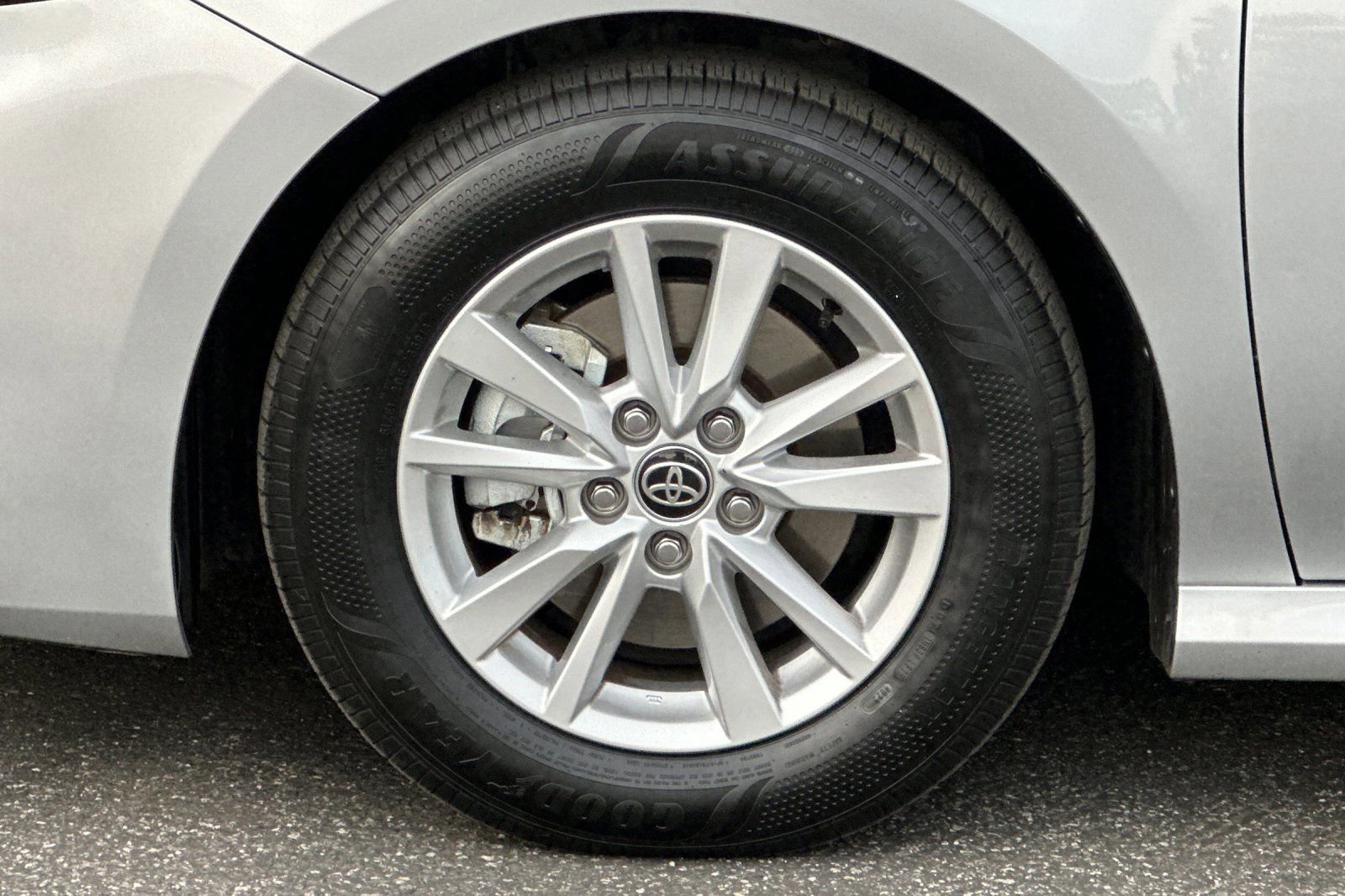 Used 2025 Toyota Camry LE image 25