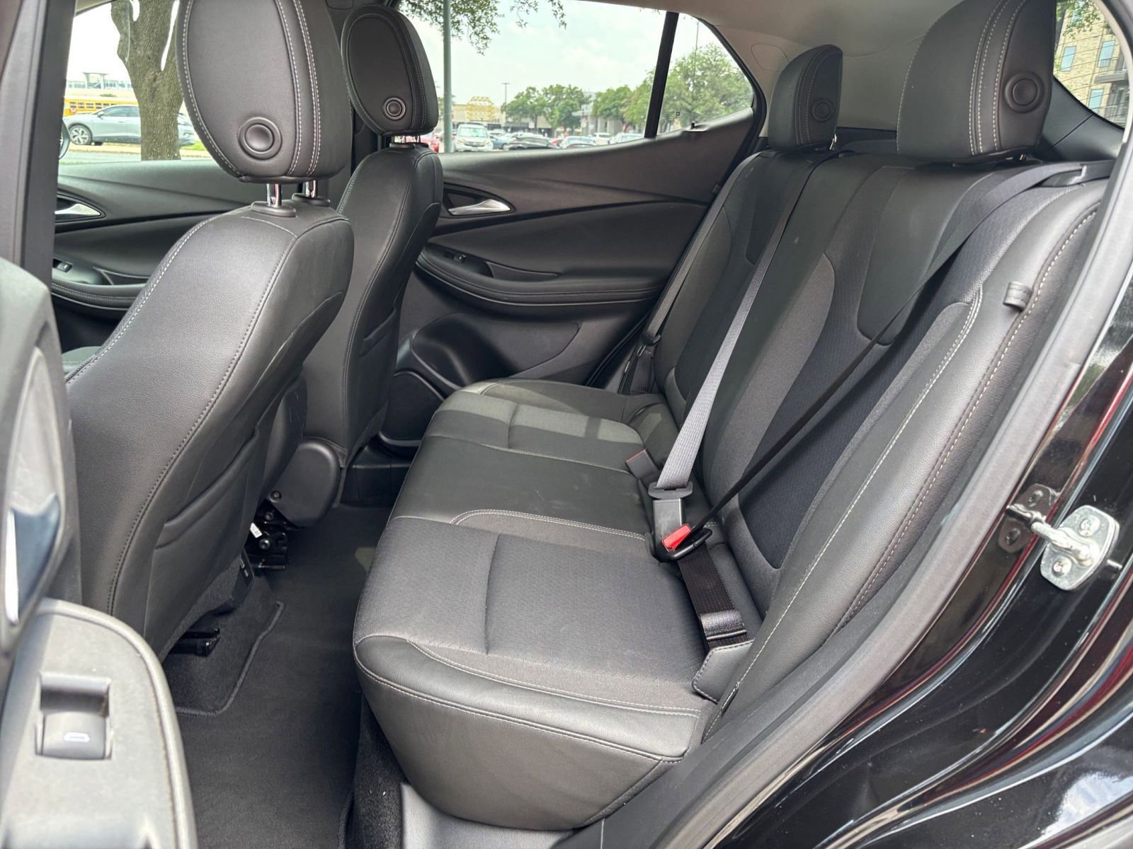 Used 2025 Buick Encore GX Preferred FWD image 21