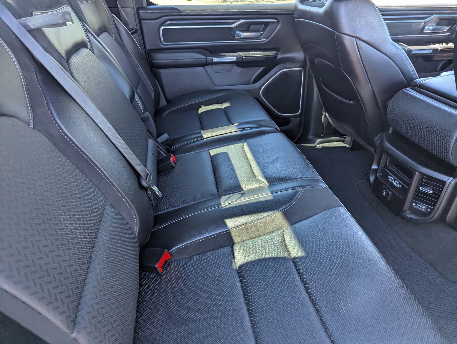 Used 2023 RAM 1500 Laramie image 14