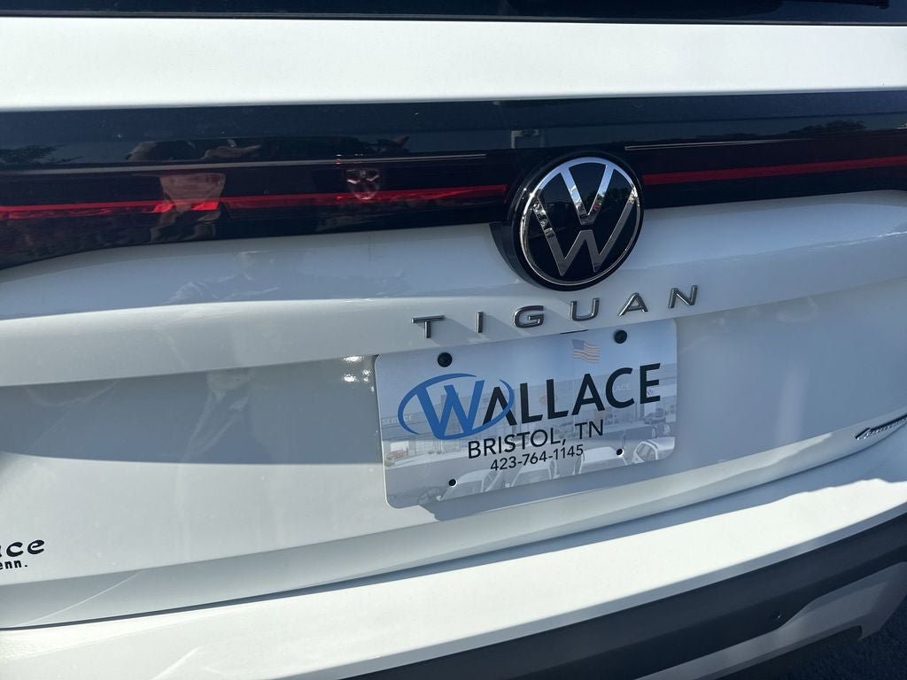 New 2025 Volkswagen Tiguan S AWD/4WD image 6