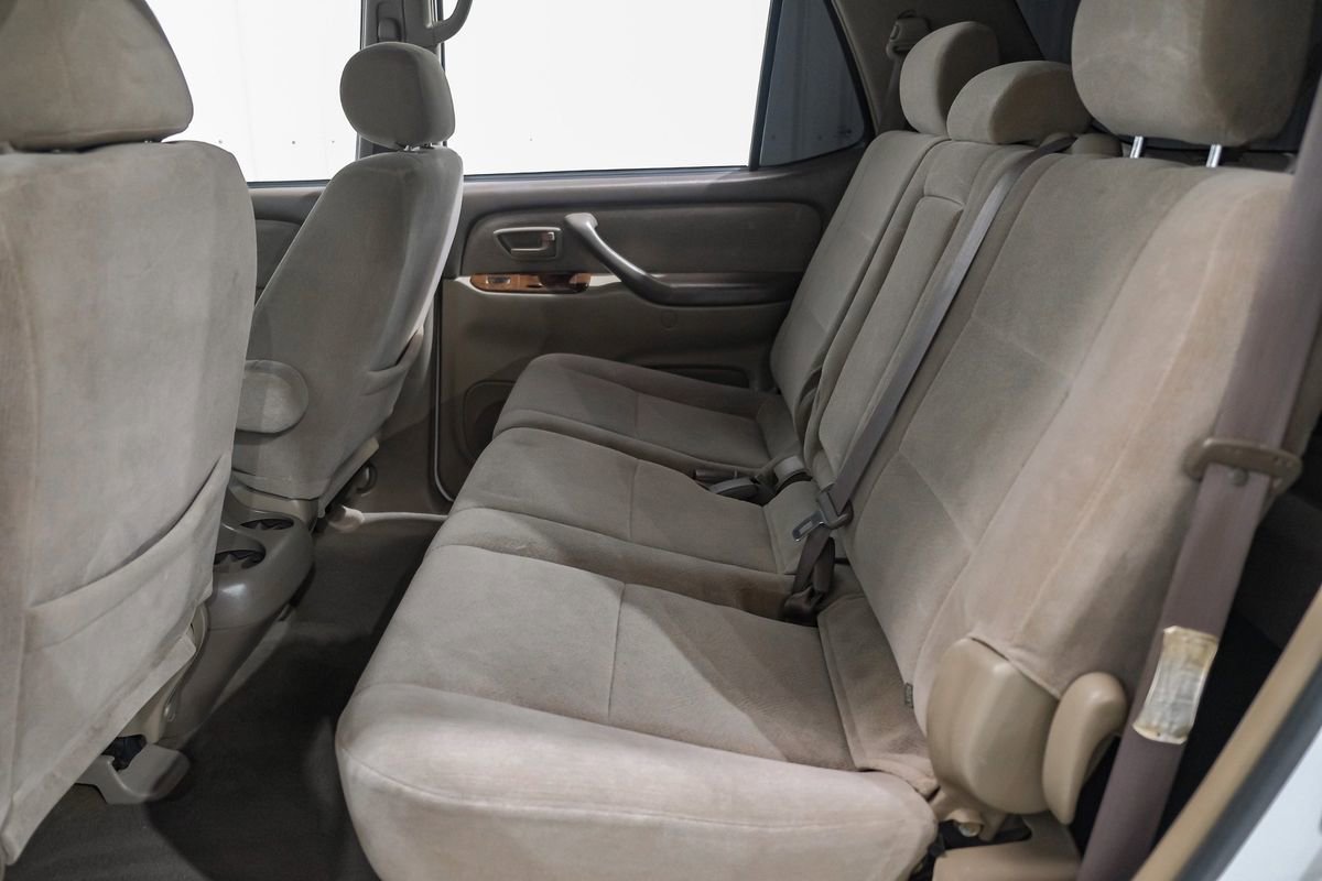 Used 2004 Toyota Sequoia SR5 image 36