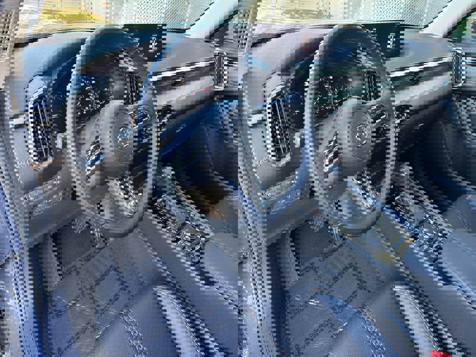 Certified 2025 MAZDA CX-50 AWD 2.5 Hybrid w/ Premium Pkg image 23