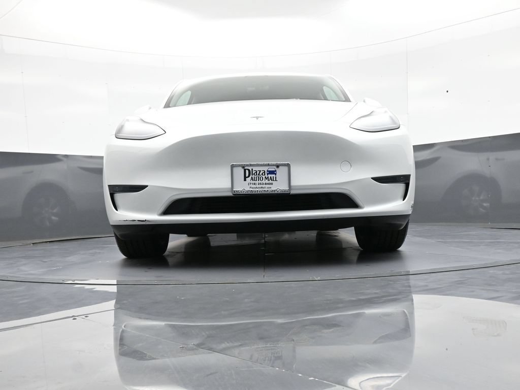 Used 2024 Tesla Model Y Long Range AWD/4WD image 27