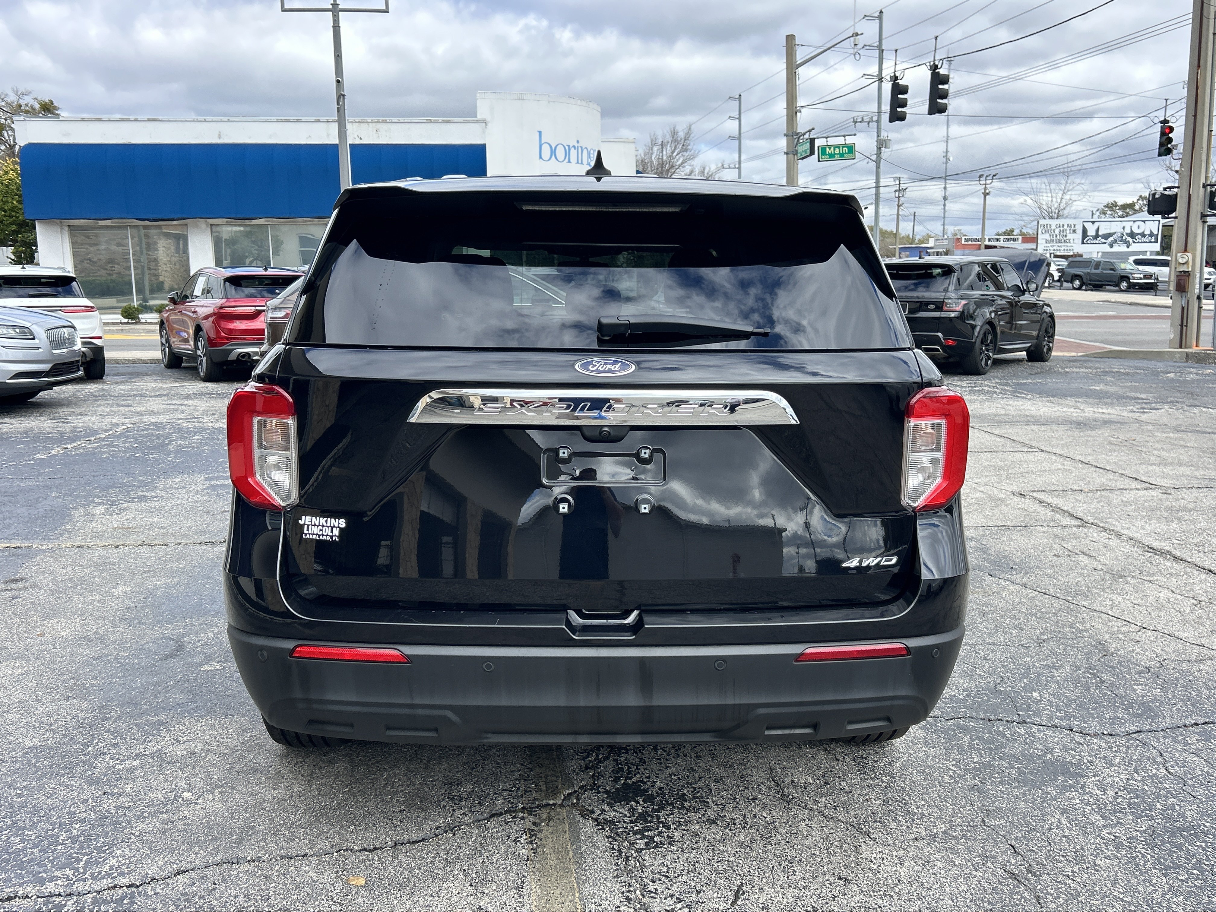 Used 2023 Ford Explorer 4WD image 4