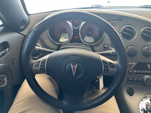 Used 2008 Pontiac Solstice Convertible w/ Premium Package image 11