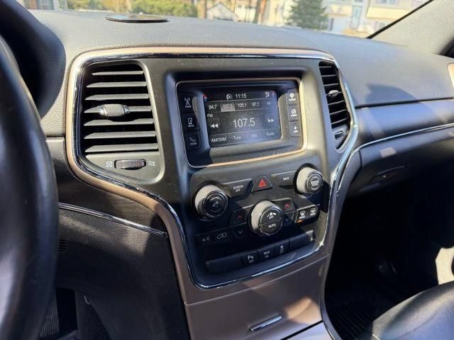 Used 2015 Jeep Grand Cherokee Limited AWD/4WD image 28