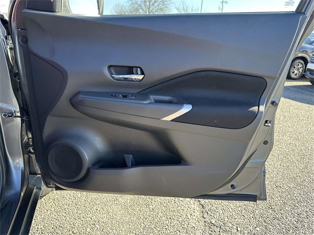 Used 2021 Nissan Kicks SV image 10