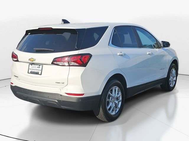 Used 2024 Chevrolet Equinox LT image 3