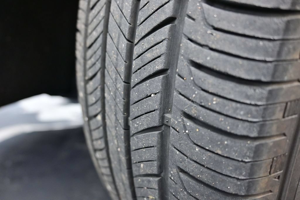 Used 2025 Honda HR-V EX-L image 17