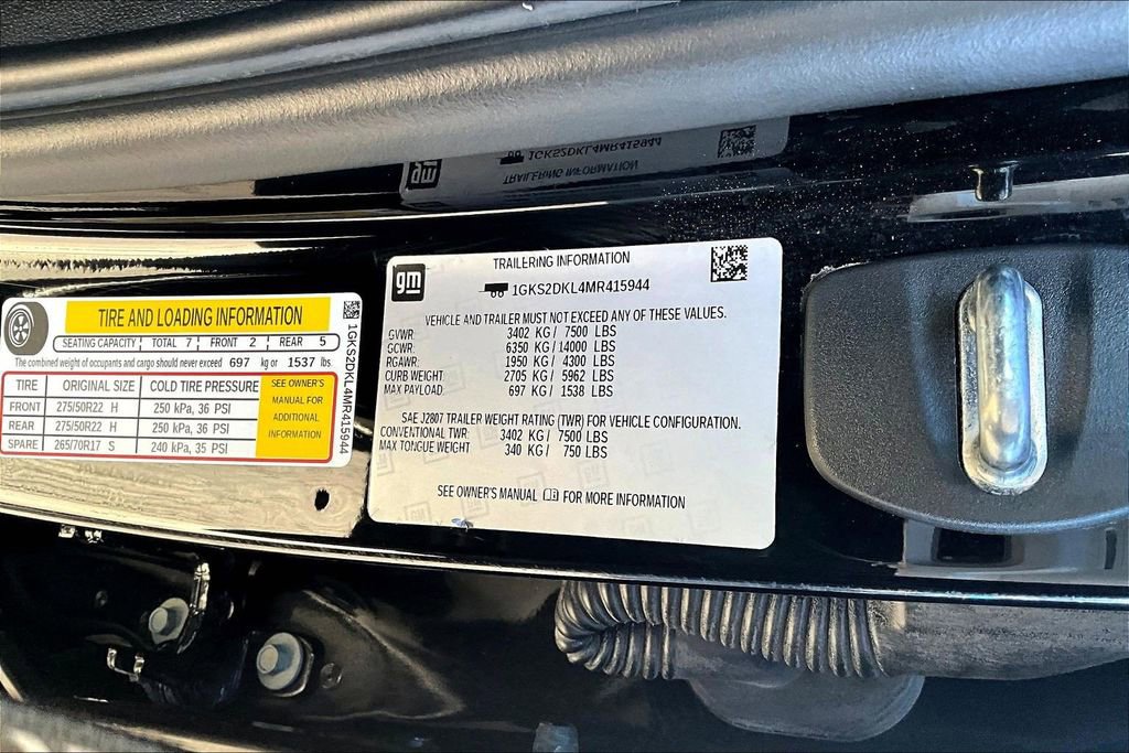 Used 2021 GMC Yukon Denali w/ Advanced Technology Package AWD/4WD image 19