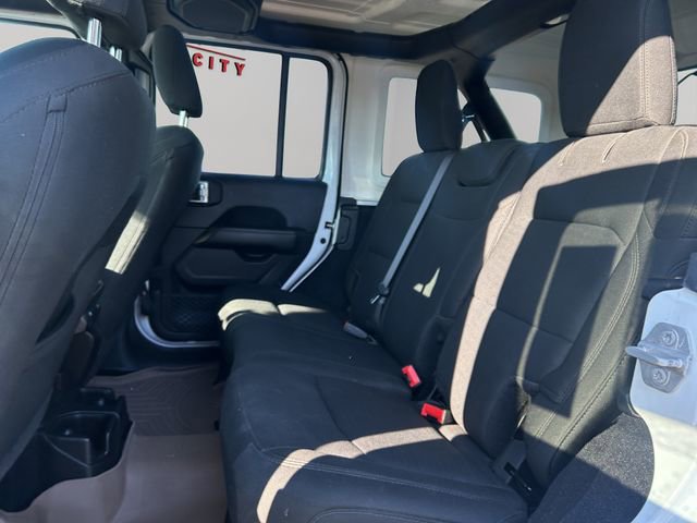 Used 2019 Jeep Wrangler Unlimited Sahara w/ Uconnect 4C Nav & Sound Group image 37