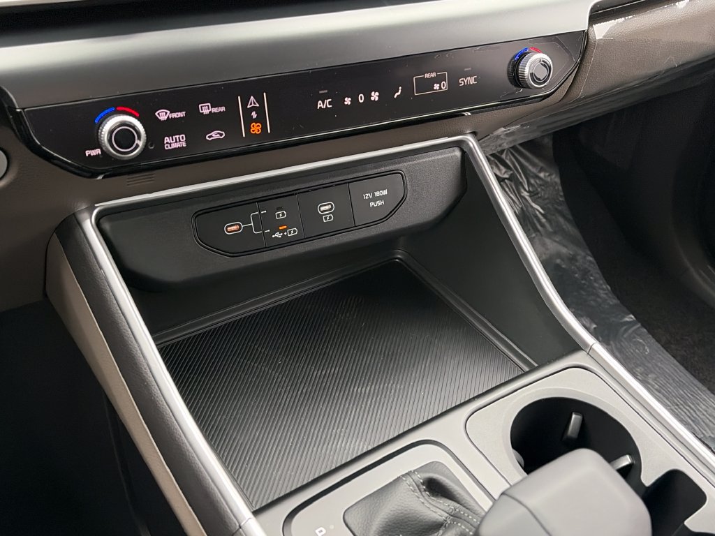 New 2027 Kia Carnival FWD image 21