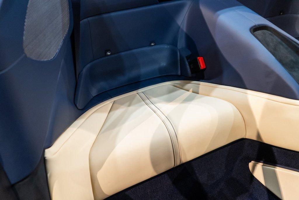Certified 2024 Ferrari Roma Spider RWD image 41