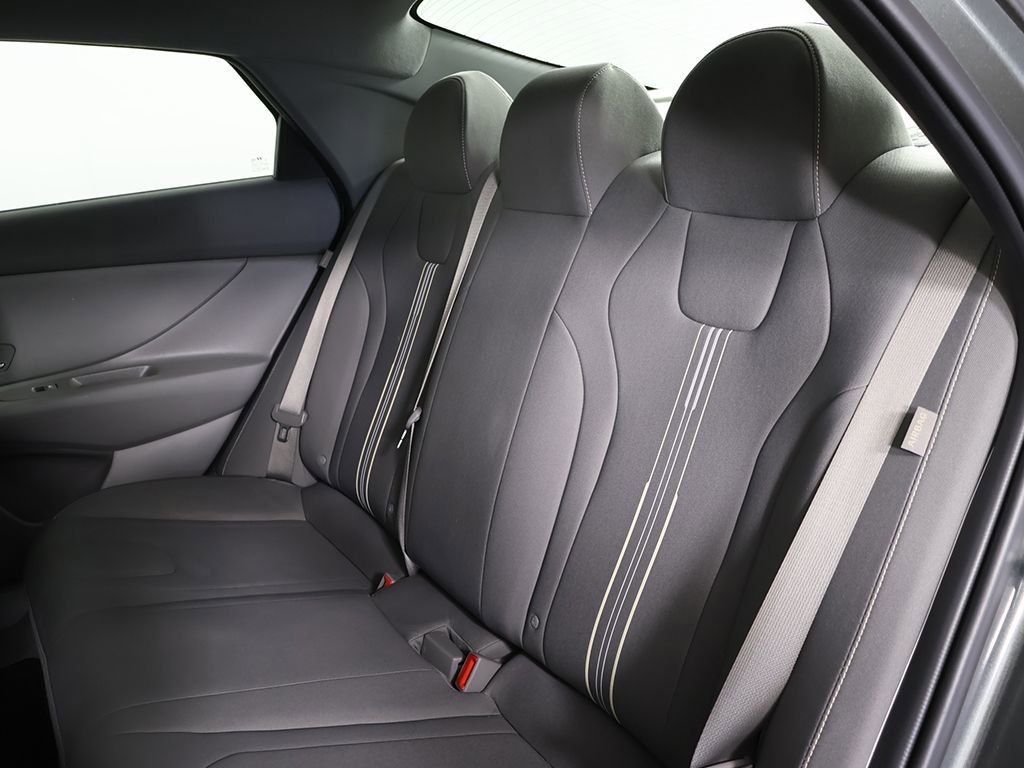 Used 2024 Hyundai Elantra SEL FWD image 28