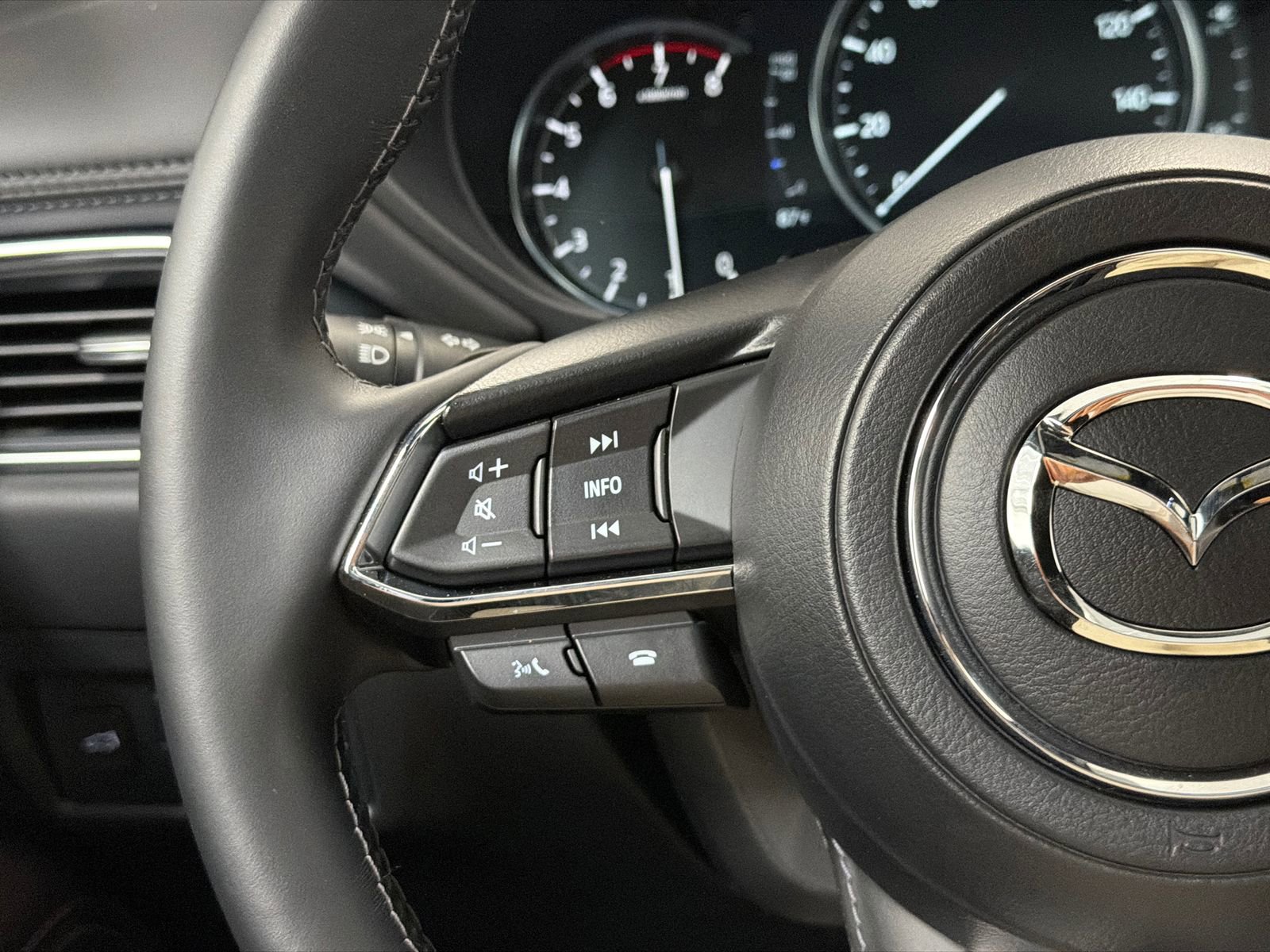 Certified 2025 MAZDA CX-5 Signature AWD/4WD image 23