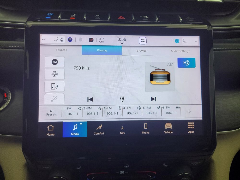 Used 2022 Jeep Grand Cherokee Limited 4xe image 25