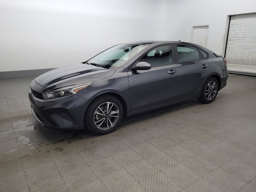 Used 2023 Kia Forte LXS image 2