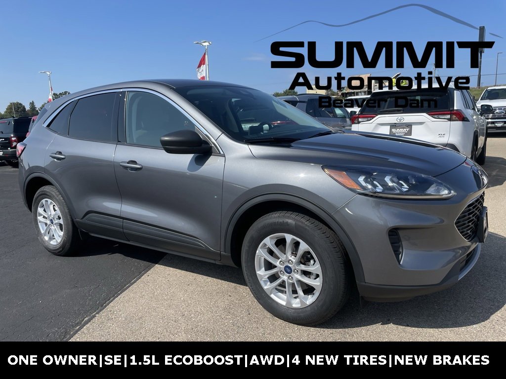 Used 2022 Ford Escape SE image 1