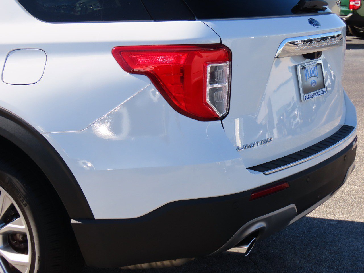 Certified 2023 Ford Explorer Limited w/ Equipment Group 301A image 16