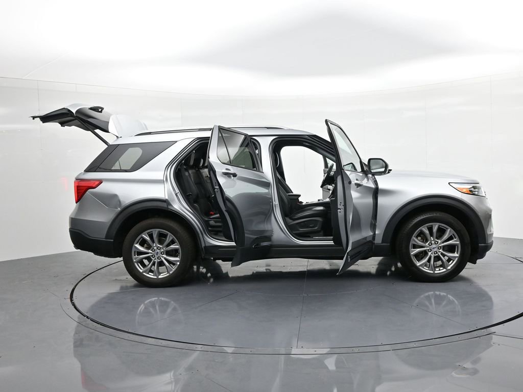 Used 2023 Ford Explorer Limited image 25